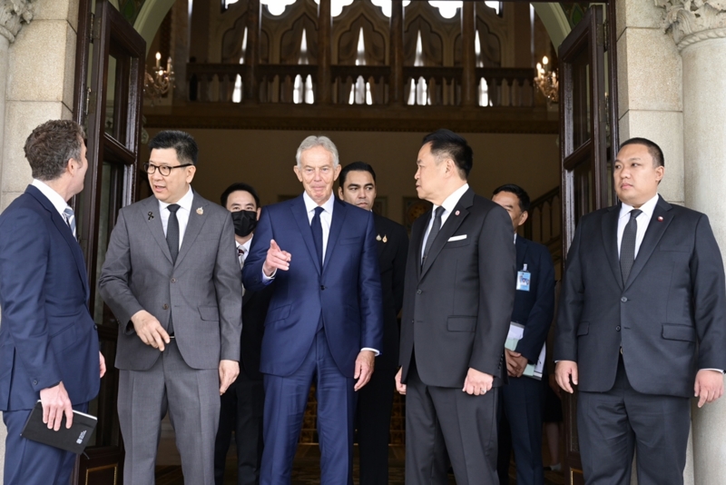 นายกรัฐมนตรีเปิดอาคารราชการต้อนรับประชาชน 